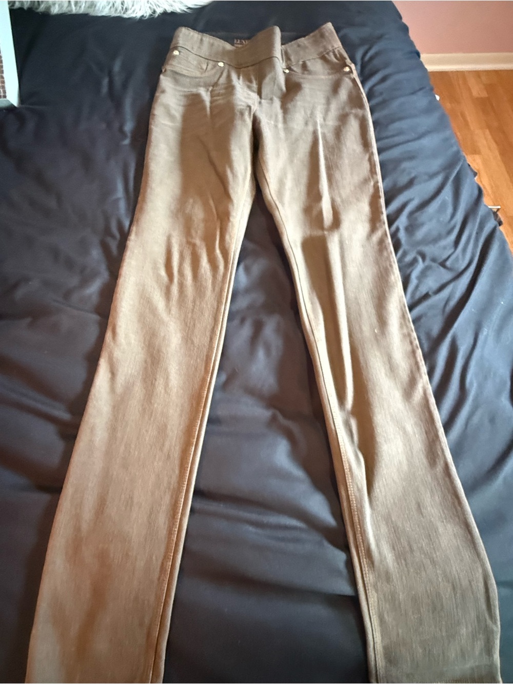 Luxe Brown Straight-Leg Jeans